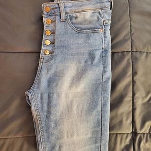 Truly Bella 5-Button High-Waisted Skinny Jeans